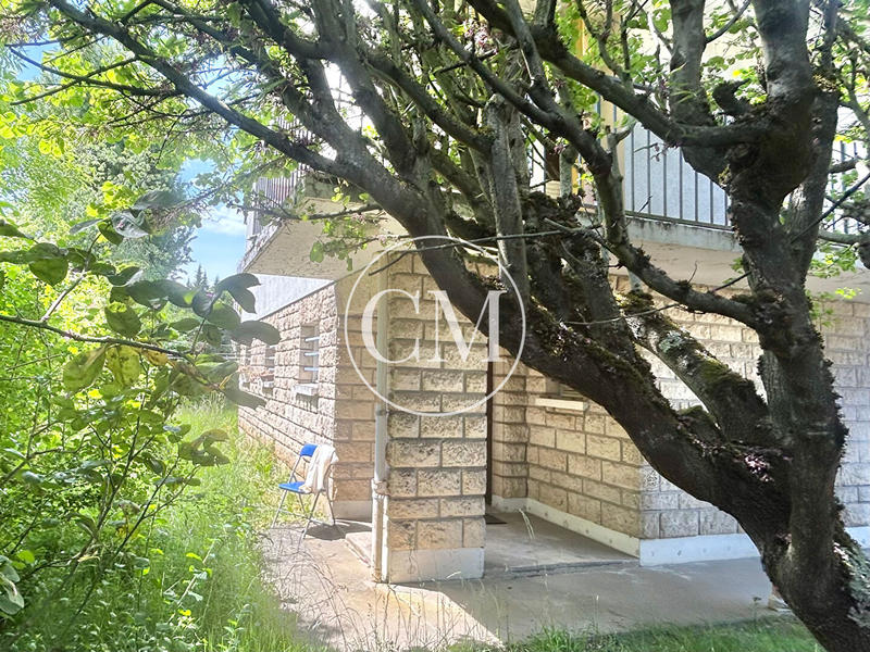 Maison - 208 m² - 4 pièces