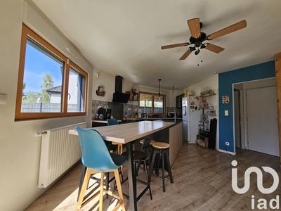 Maison - 98 m² - 5 pièces