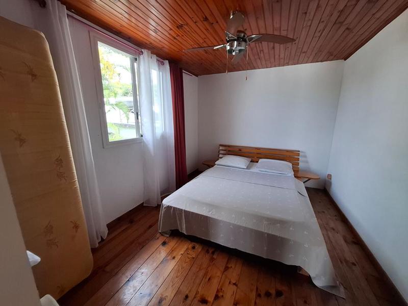 Maison - 239 m² - 11 pièces