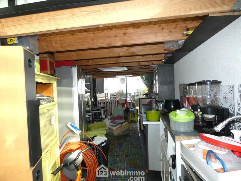 Maison - 233 m² - 9 pièces