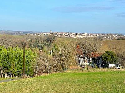 Maison - 115 m² - 6 pièces