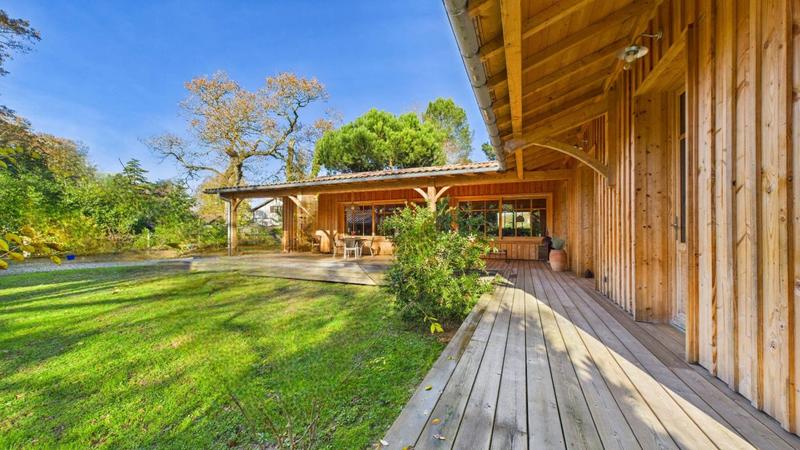 Maison - 165 m² - 5 pièces