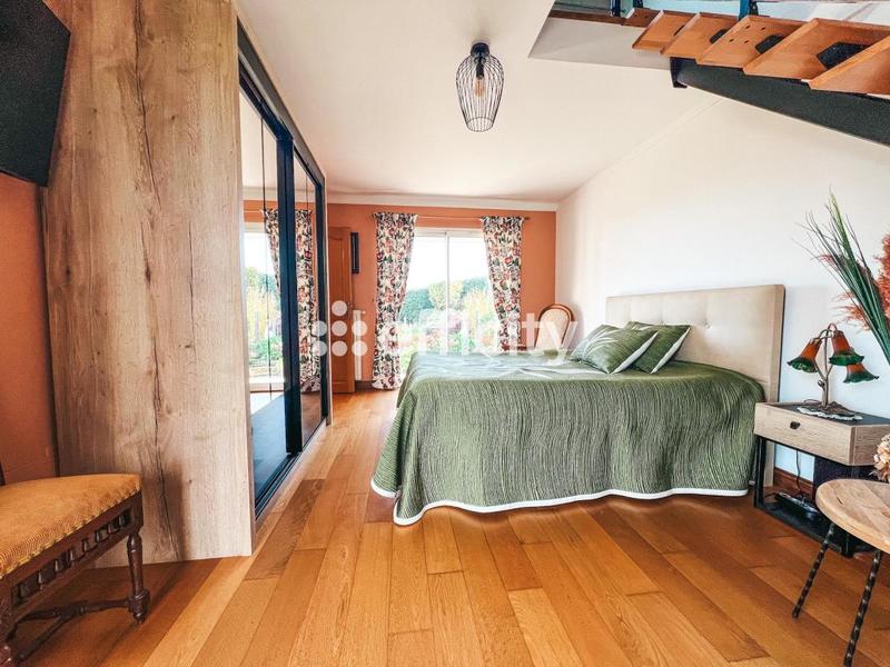 Maison - 208 m² - 5 pièces