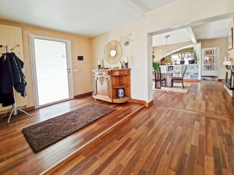 Maison - 217 m² - 5 pièces