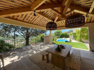 Maison - 150 m² - 4 pièces