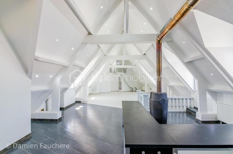 Demeure - 310 m² - 10 pièces