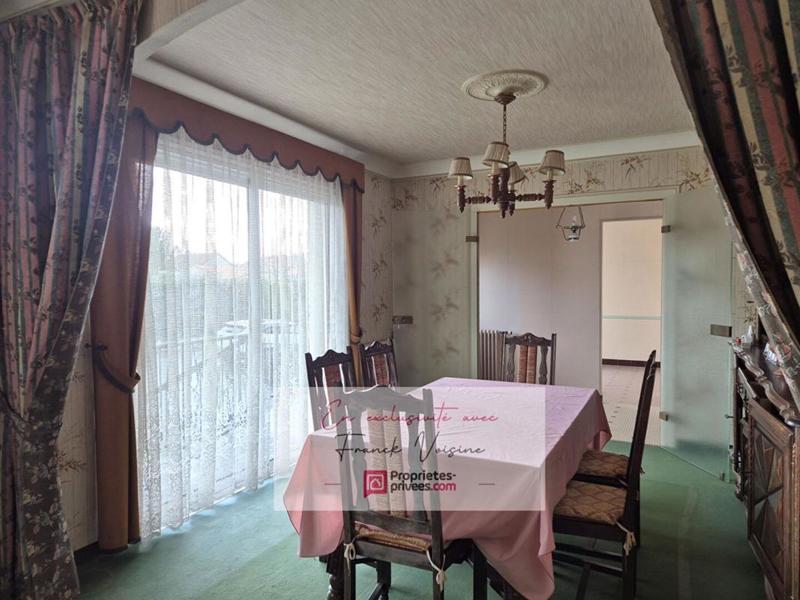 Maison - 159 m² - 8 pièces