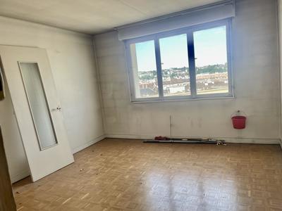 Appartement - 95 m² - 4 pièces