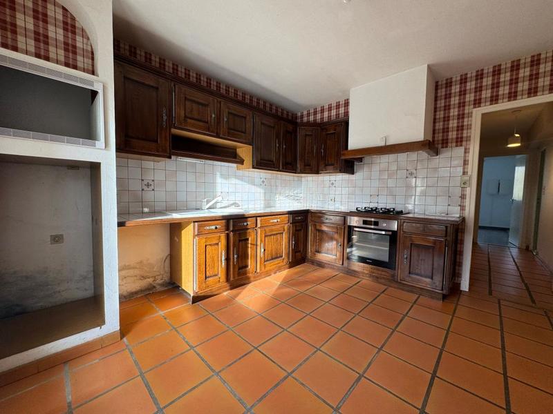 Maison - 197 m² - 9 pièces