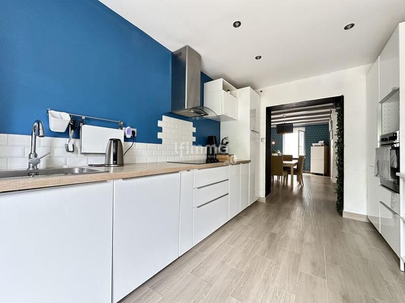 Maison - 189 m² - 8 pièces