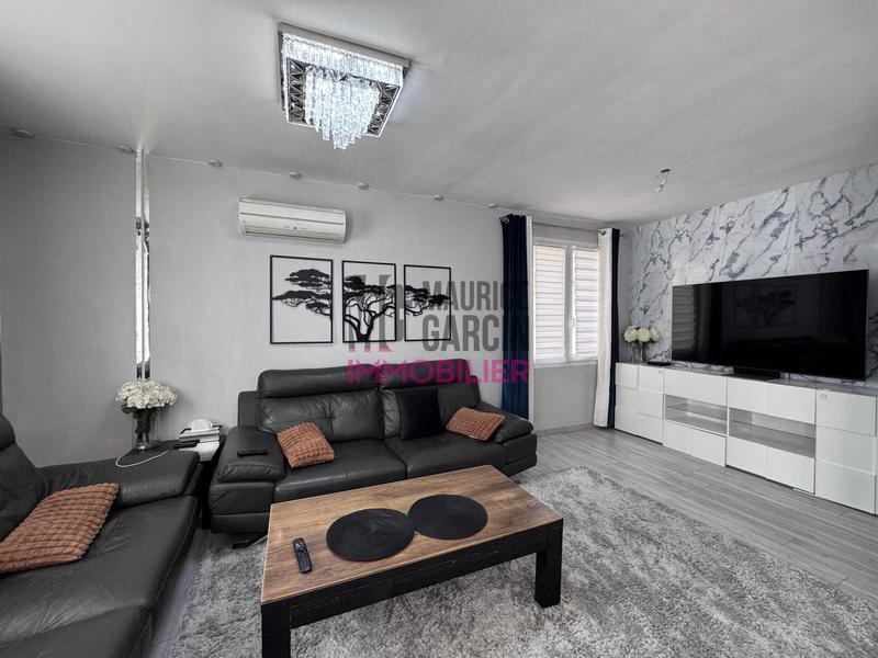 Maison - 192 m² - 8 pièces