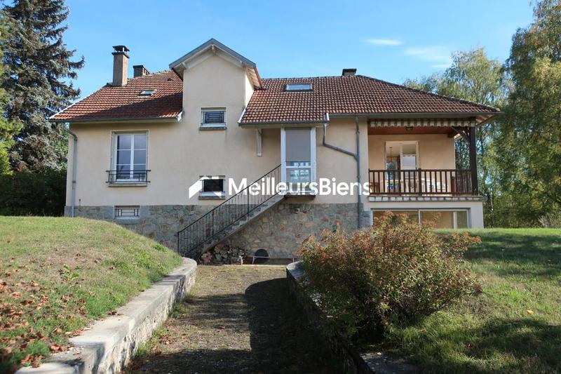 Maison de village - 170 m² - 8 pièces