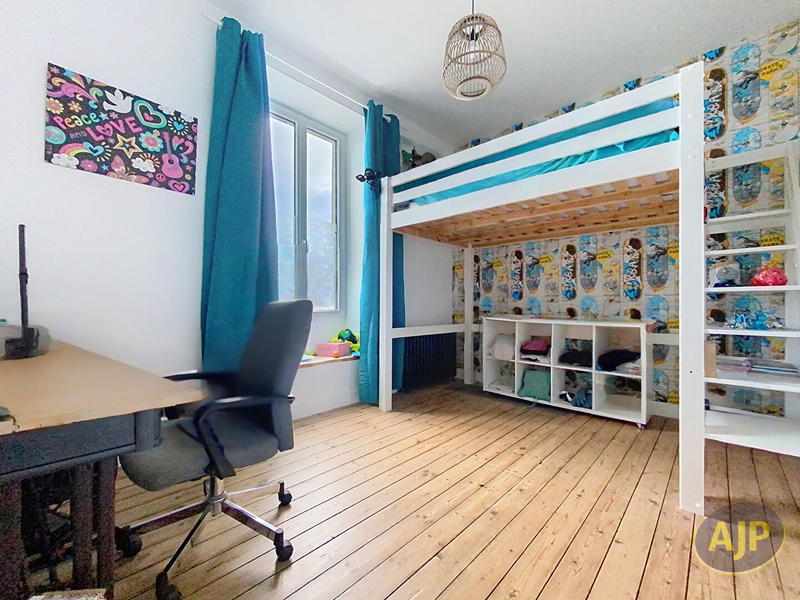 Maison - 160 m² - 5 pièces