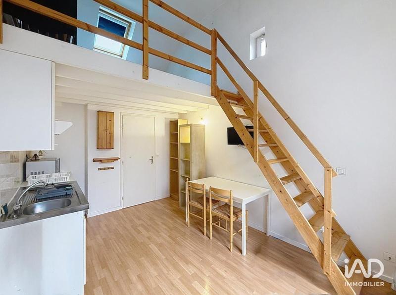 Maison - 449 m² - 9 pièces