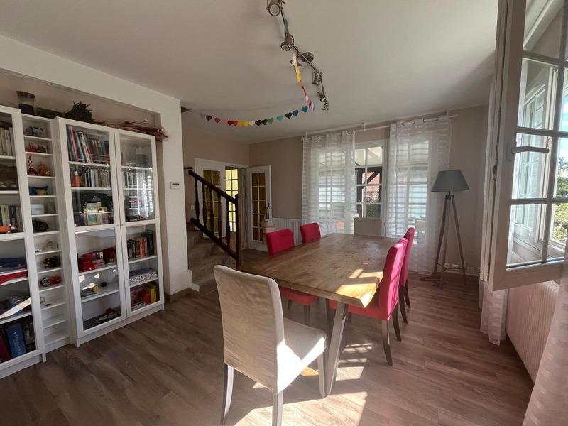 Maison - 140 m² - 7 pièces