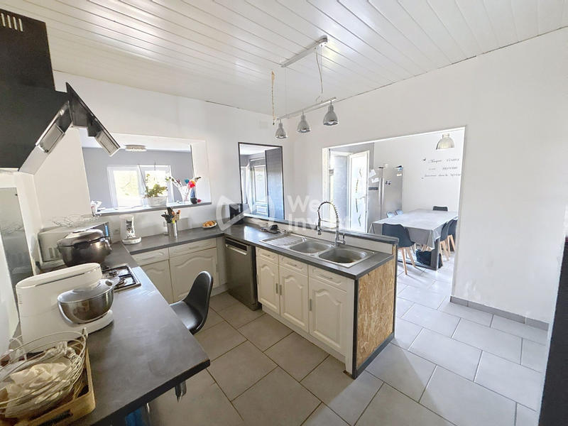 Maison - 160 m² - 11 pièces