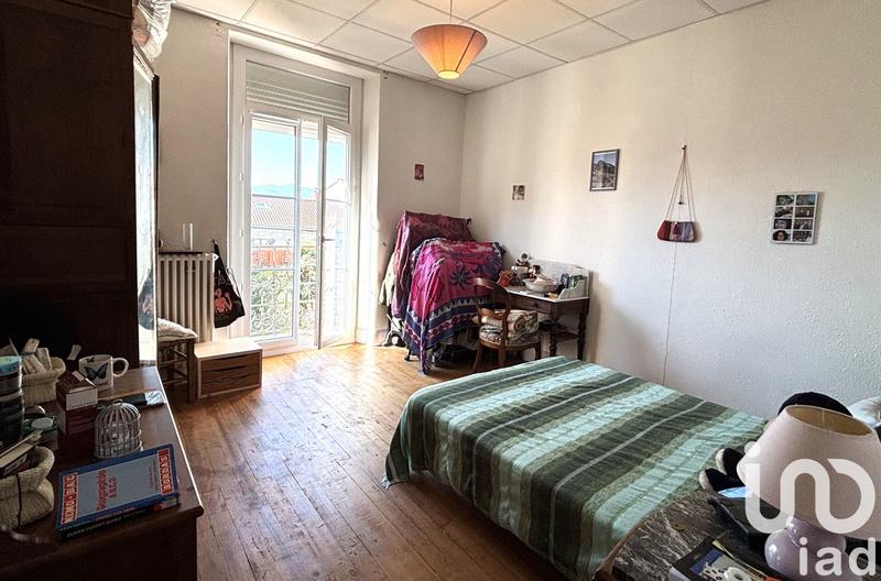 Maison - 247 m² - 8 pièces