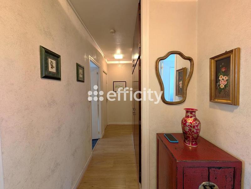 Appartement - 60 m² - 3 pièces