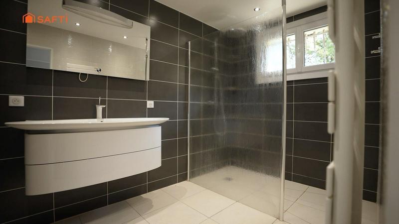 Maison - 192 m² - 7 pièces