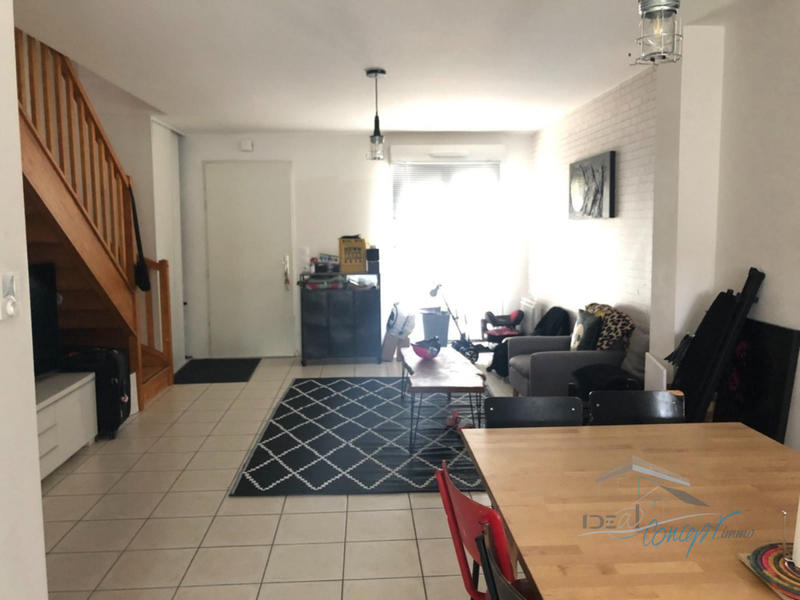 Maison traditionnelle - 85 m² - 5 pièces