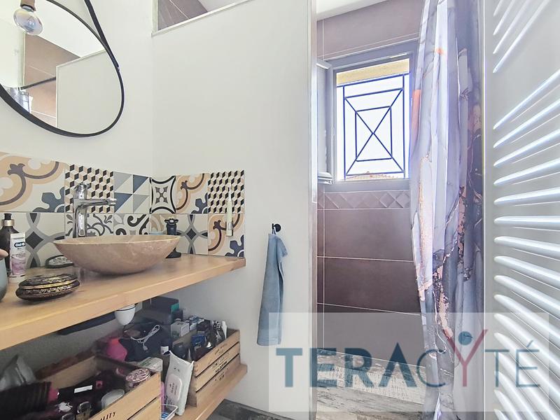 Maison - 105 m² - 4 pièces