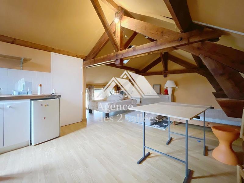Propriété - 245 m² - 5 pièces