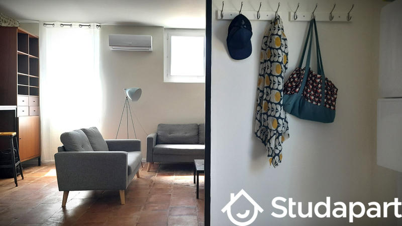 Chambre - 9 m² - 1 pièce