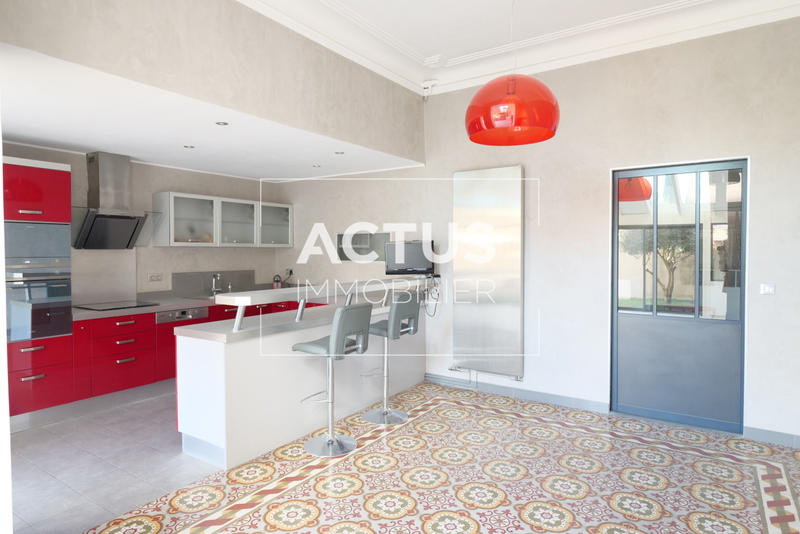 Maison - 155 m² - 6 pièces