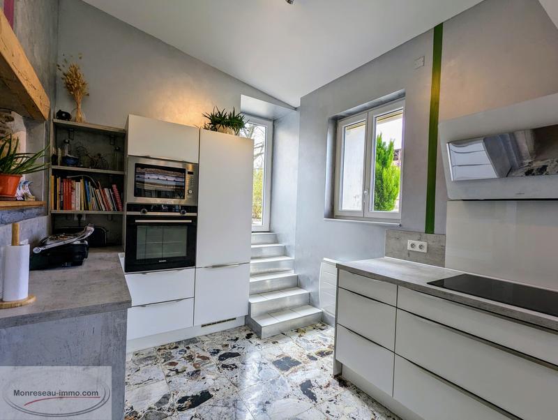 Maison de village - 220 m² - 7 pièces