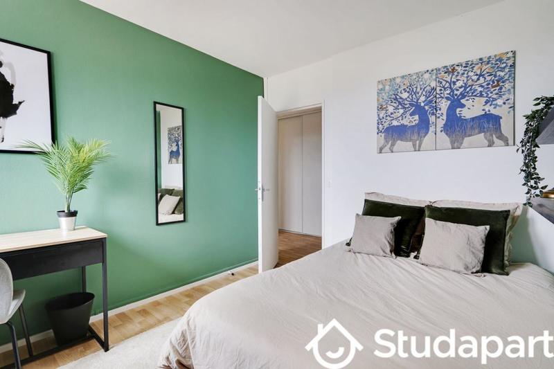 Chambre - 13 m² - 1 pièce