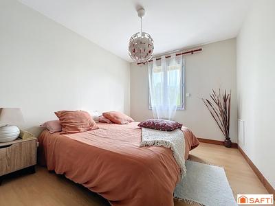 Maison - 88 m² - 4 pièces