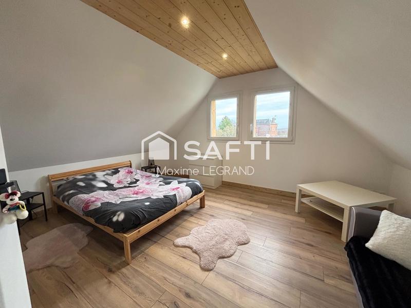 Maison - 99 m² - 5 pièces