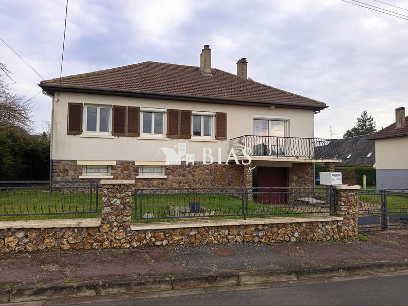 Maison - 87 m² - 4 pièces