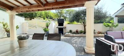 Maison - 177 m² - 6 pièces