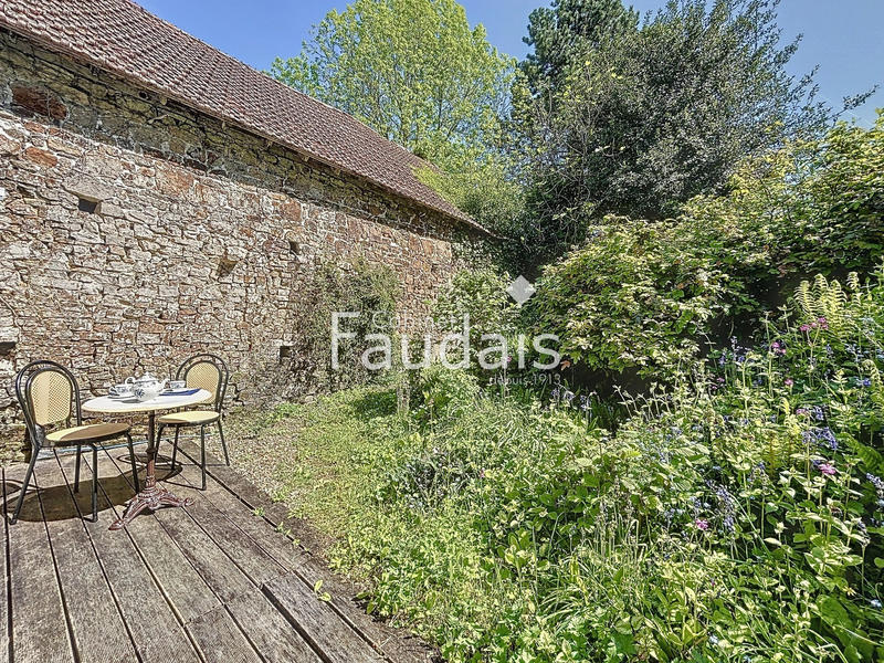 Maison - 282 m² - 7 pièces