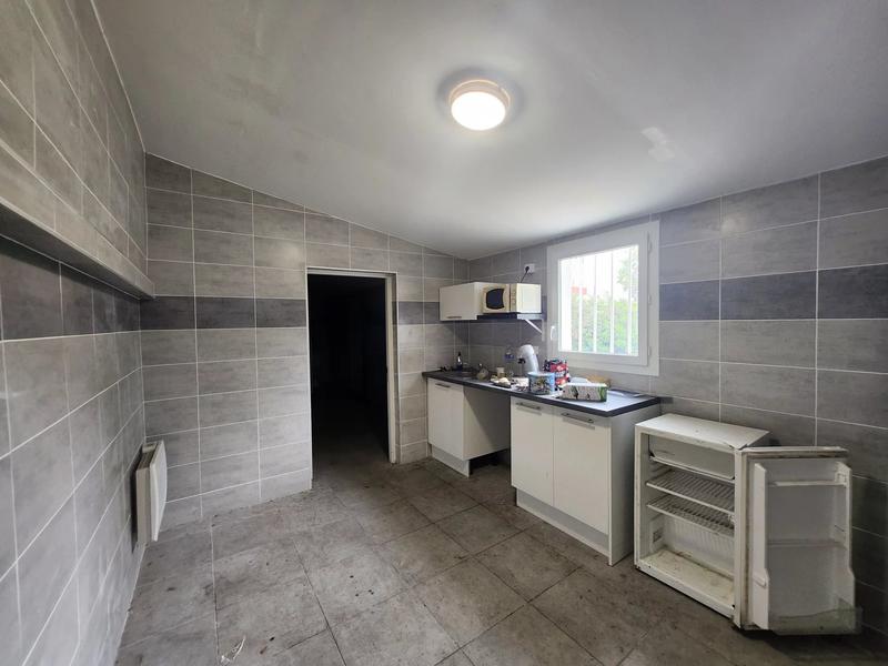 Entrepôt - 3 600 m² - 1 pièce