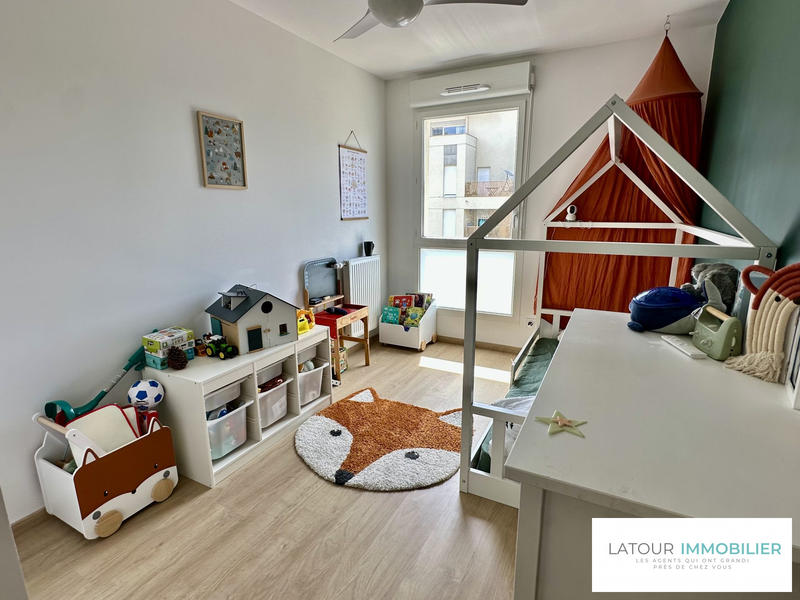 Appartement - 84 m² - 4 pièces