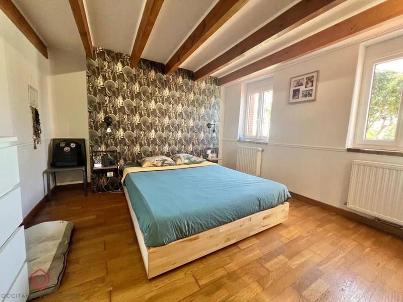 Propriété - 202 m² - 5 pièces