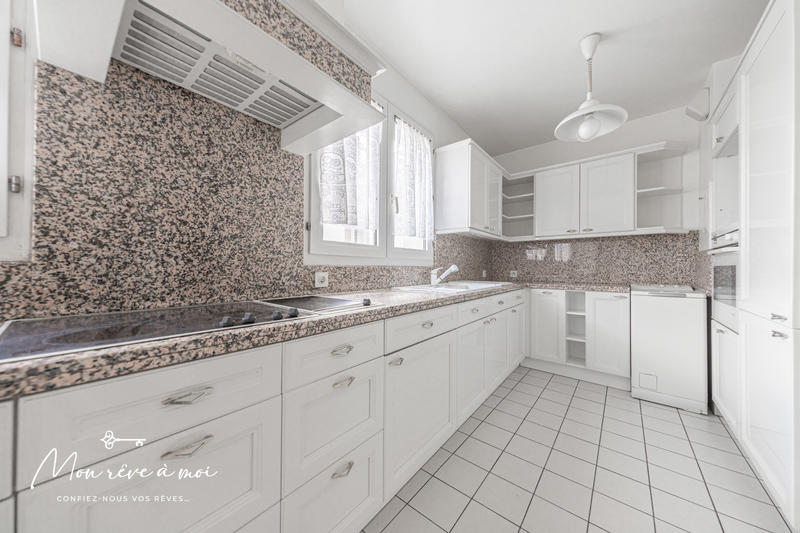 Appartement - 81 m² - 4 pièces