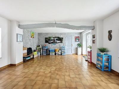 Maison - 134 m² - 5 pièces