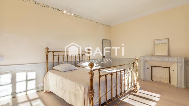 Maison - 500 m² - 10 pièces