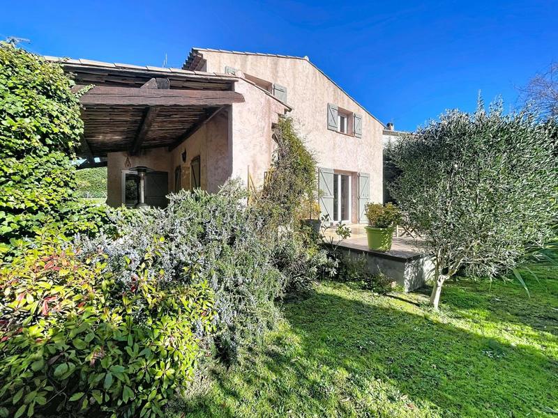 Villa - 180 m² - 5 pièces