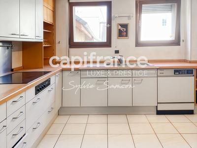 Appartement - 180 m² - 4 pièces