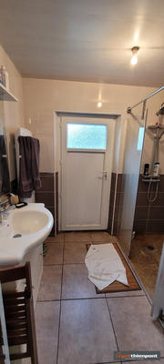 Maison - 310 m² - 11 pièces