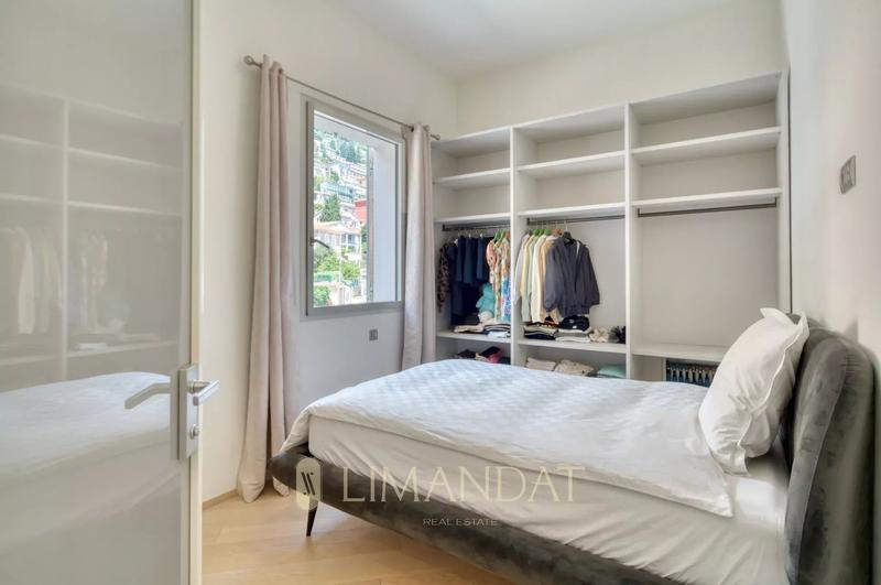 Appartement - 112 m² - 4 pièces