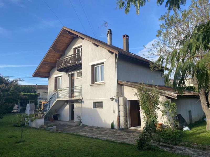 Maison traditionnelle - 125 m² - 6 pièces
