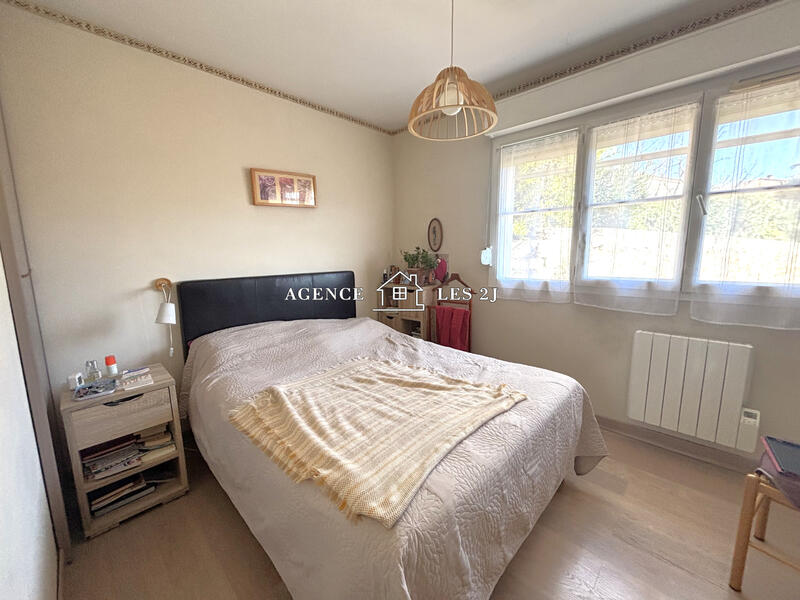 Maison - 80 m² - 4 pièces