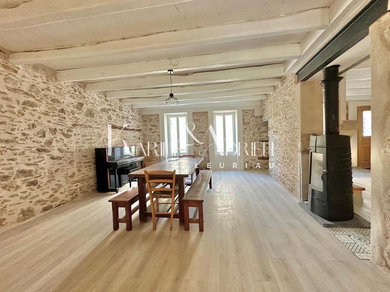 Maison - 171 m² - 7 pièces