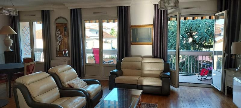 Appartement - 118 m² - 6 pièces