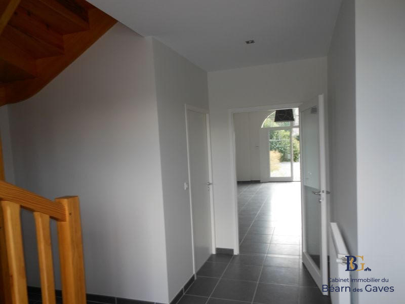 Appartement - 105 m² - 4 pièces